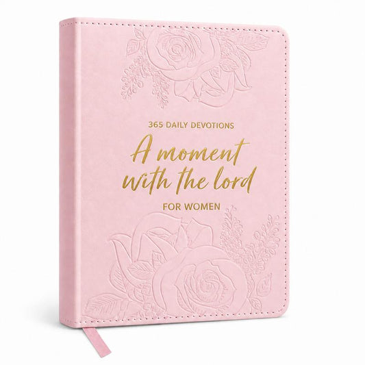 A Moment With The Lord For Women: 365 Daily Devotions