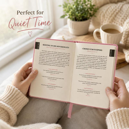 A Moment With The Lord For Women: 365 Daily Devotions